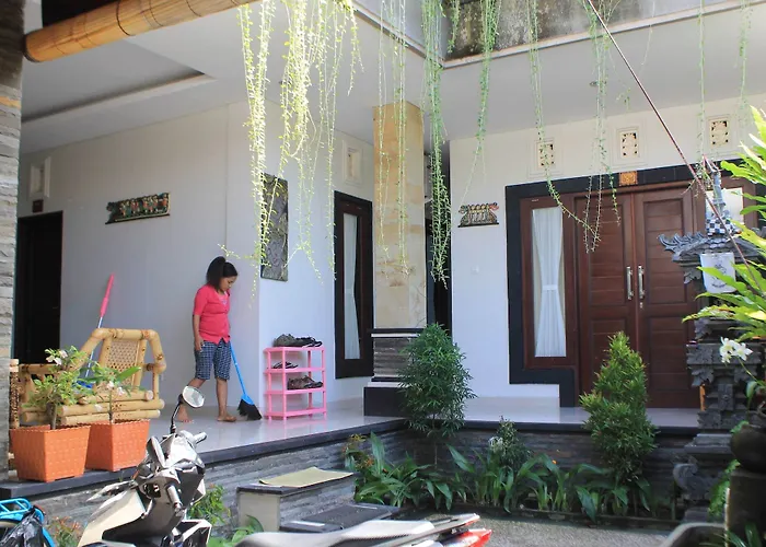 Suwardika & Habitación en casa particular